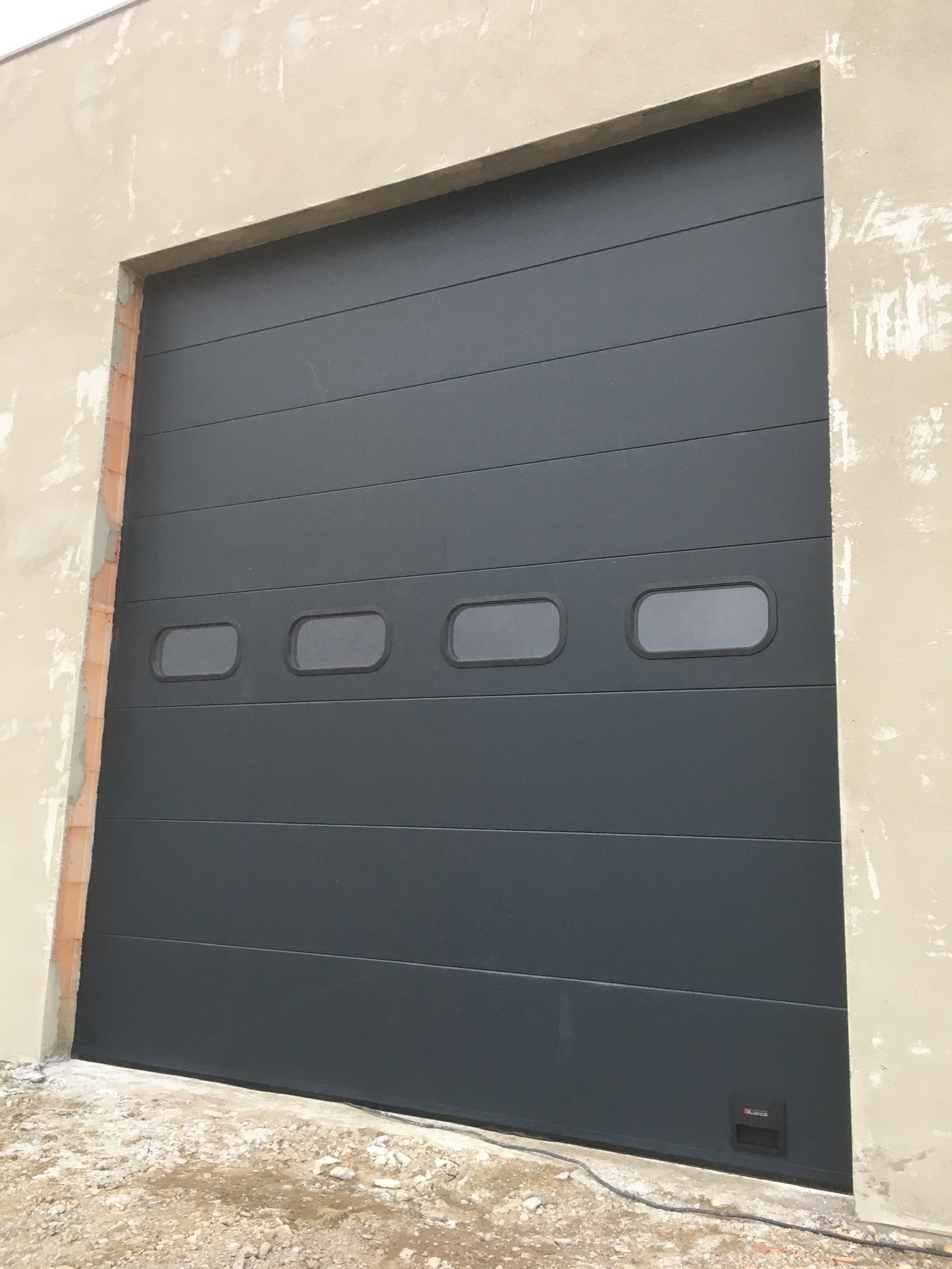 IMAGE00346 | Baumann conception Pose d’une porte de garage industrielle à Niederhergheim Sélestat 3