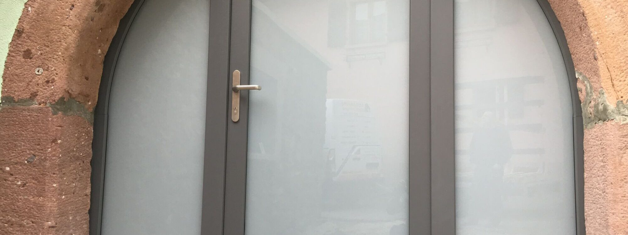 Entreprise de fermetures intérieures et extérieures à Niederhergheim vers Colmar Cernay