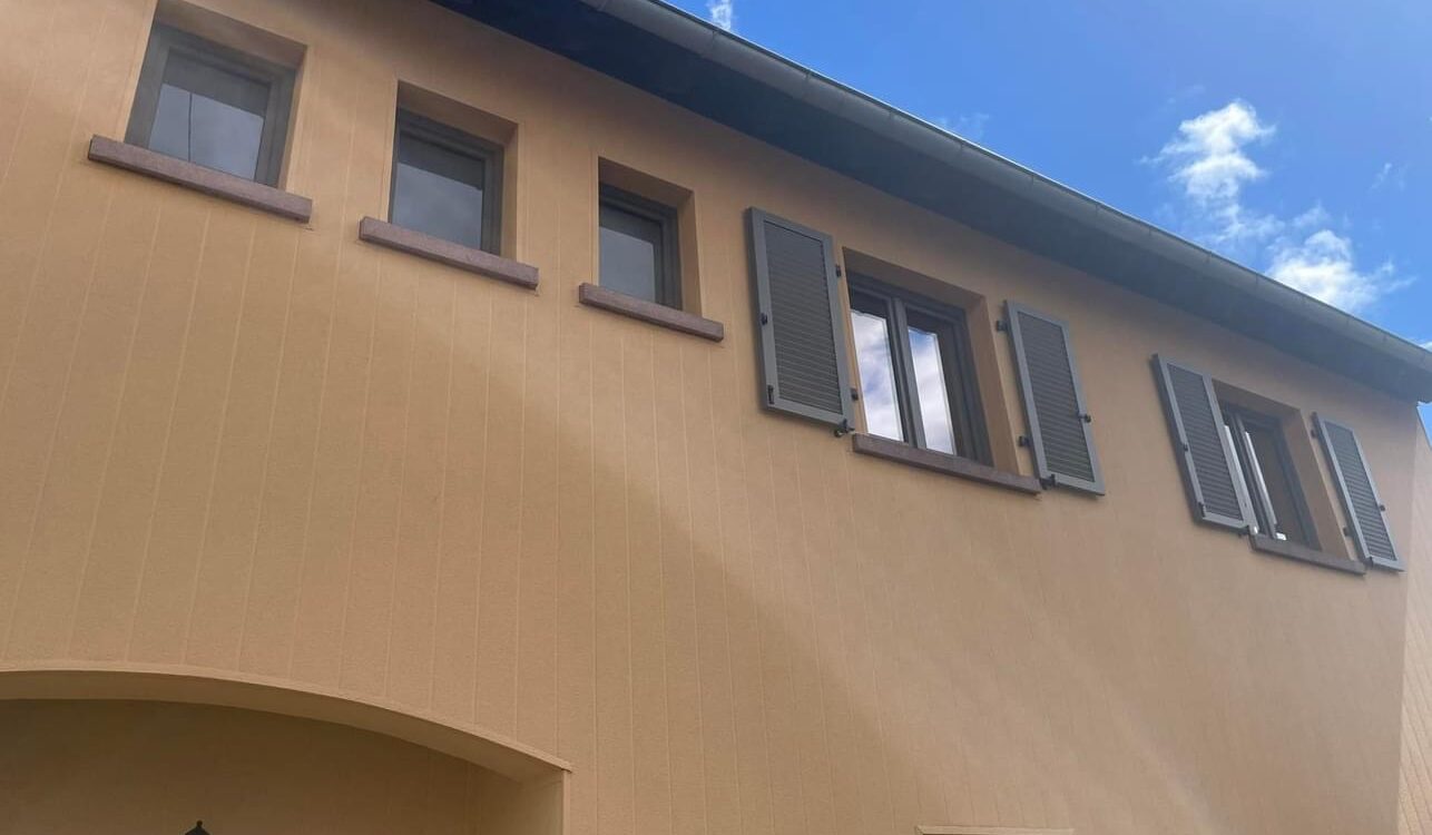 Menuiseries pvc capotage aluminium Volet battant aluminium S&eacute;lestat